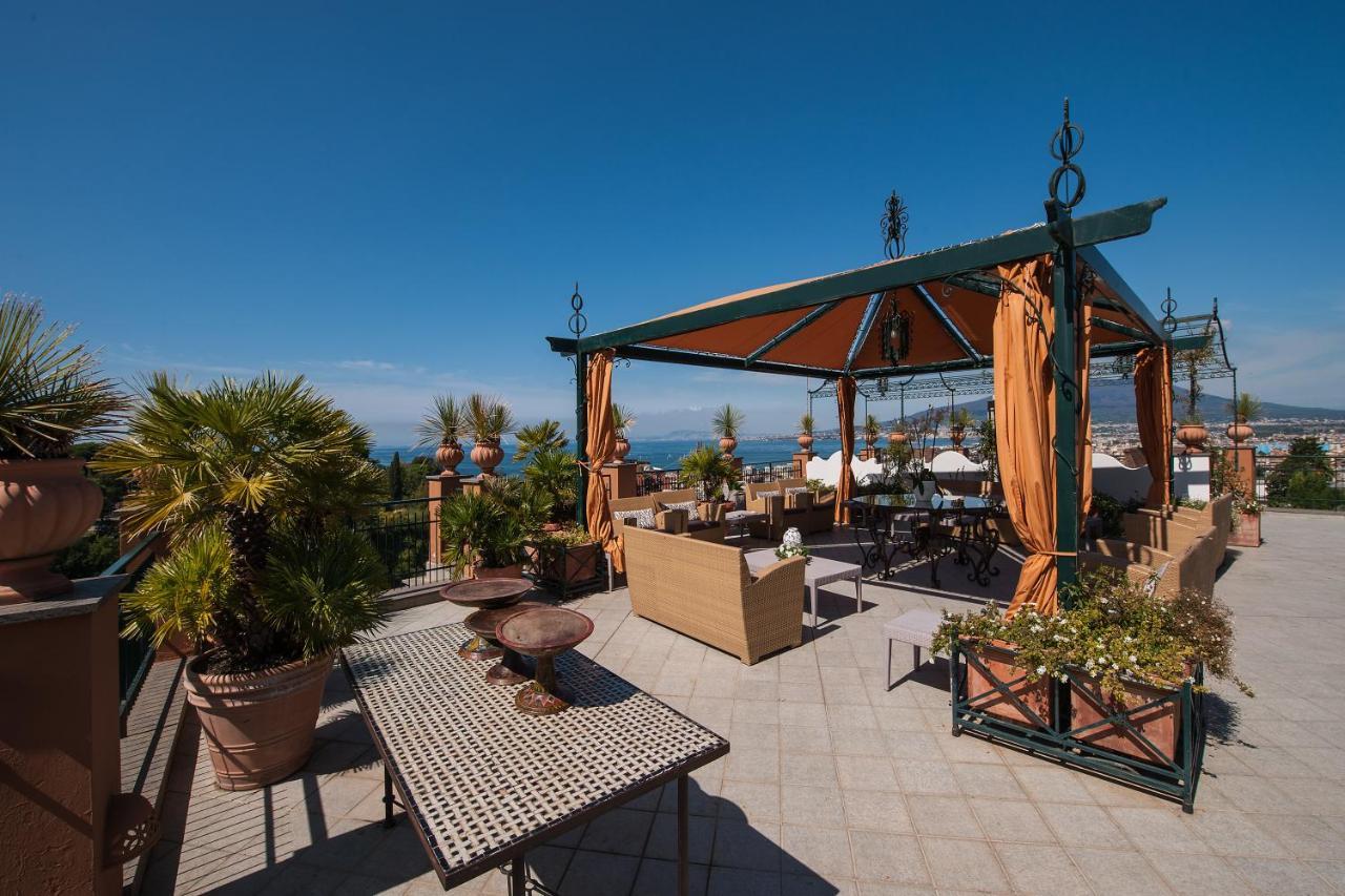 Hotel Dei Congressi Castellammare di Stabia Kültér fotó