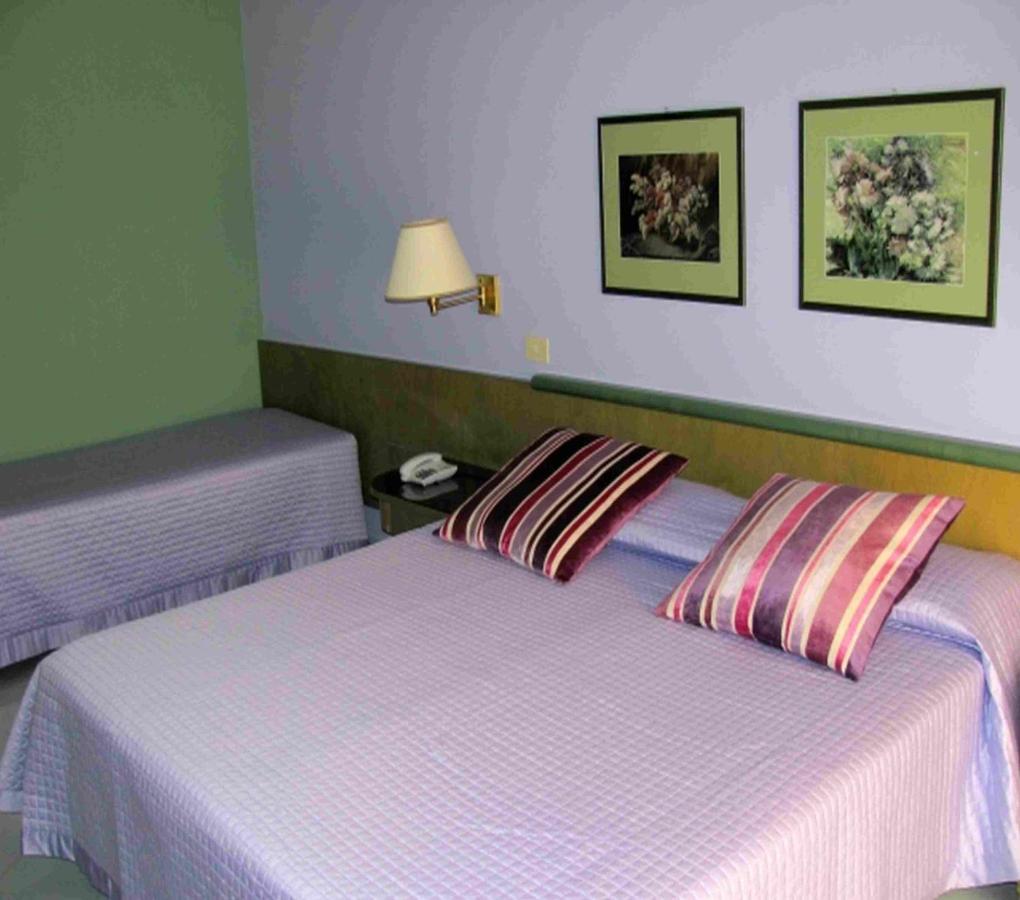 Hotel Dei Congressi Castellammare di Stabia Szoba fotó