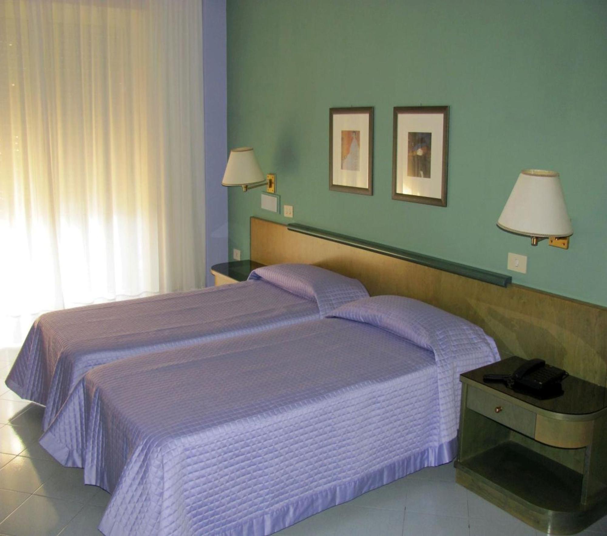 Hotel Dei Congressi Castellammare di Stabia Szoba fotó